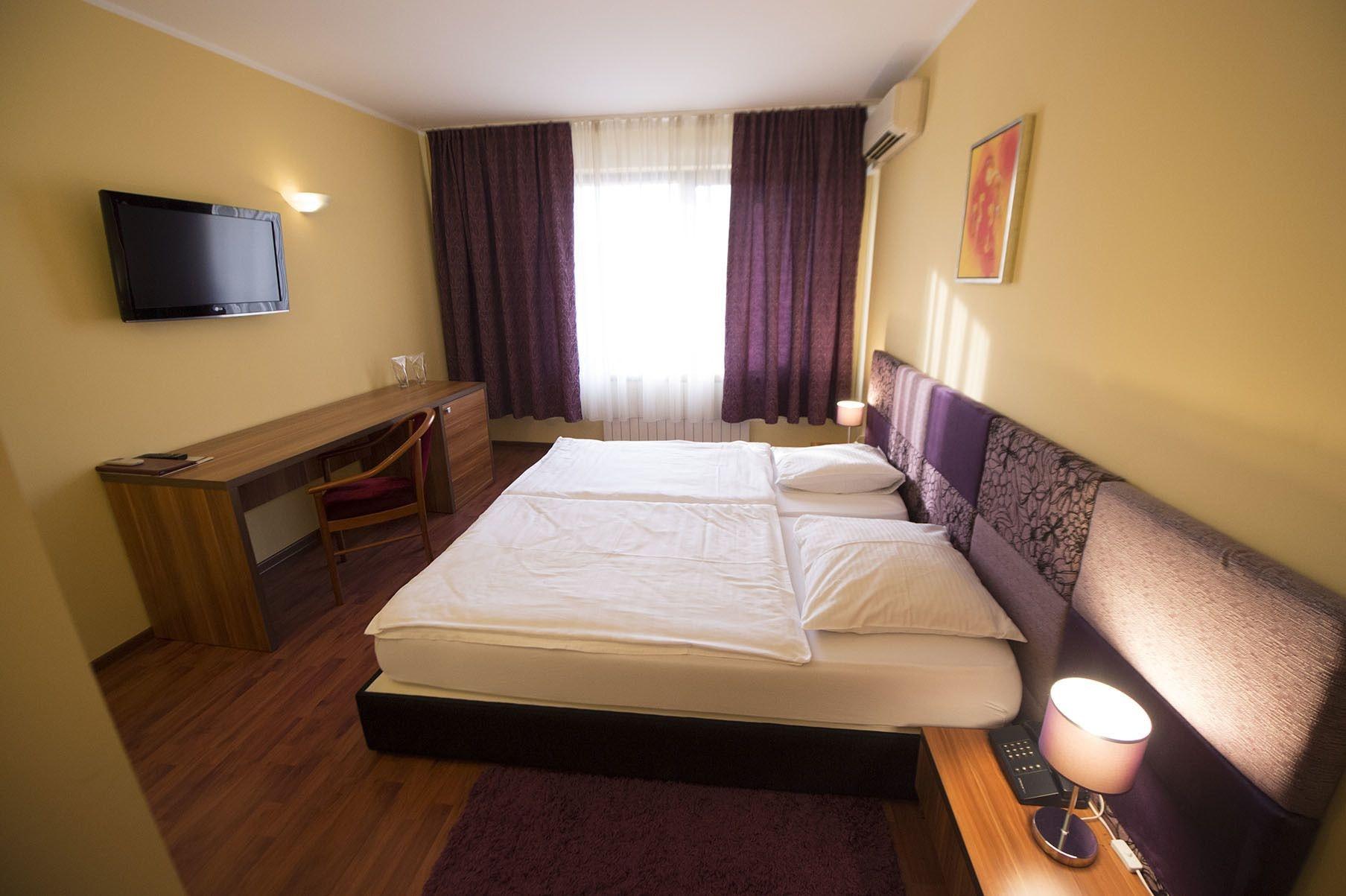 Hotel Perla D'Oro Timisoara Exterior photo